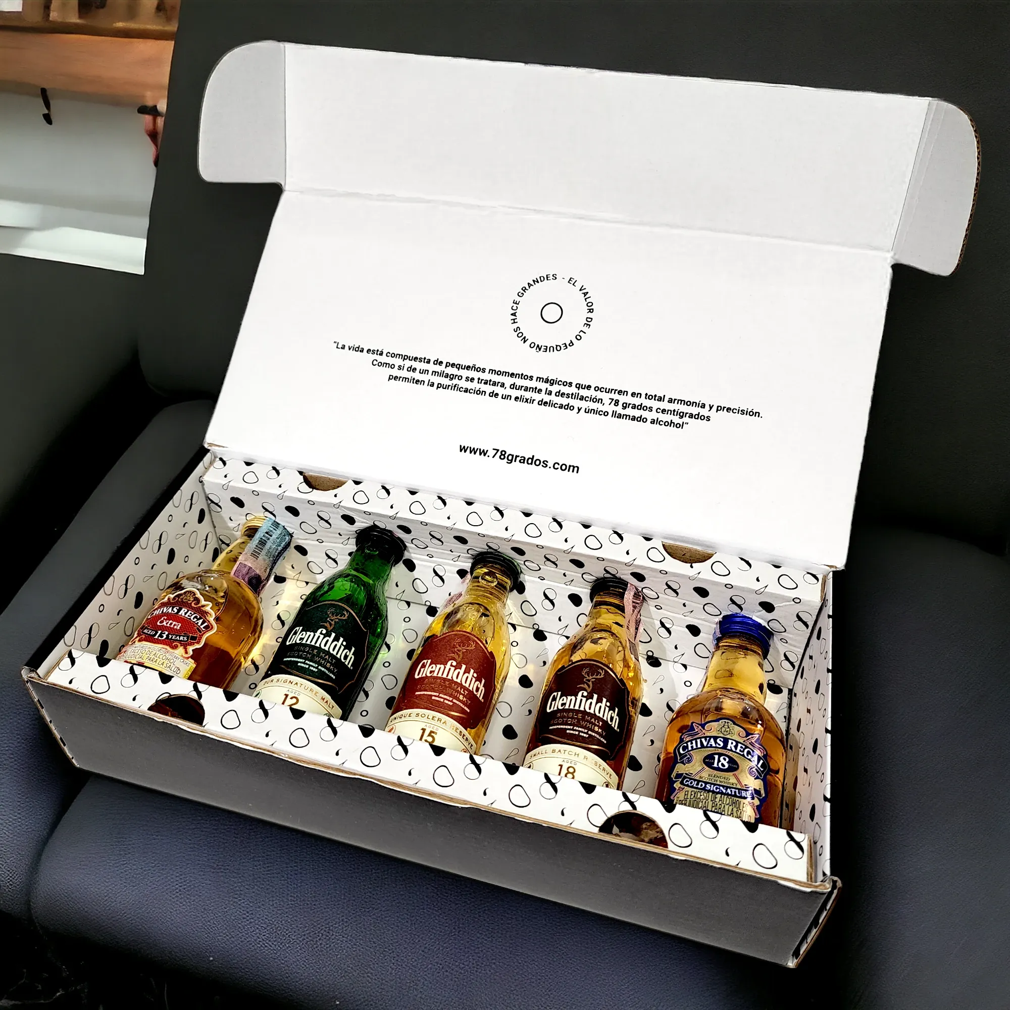 Caja mini botellas de Vodka de Sabores - Kit vodka para regalar